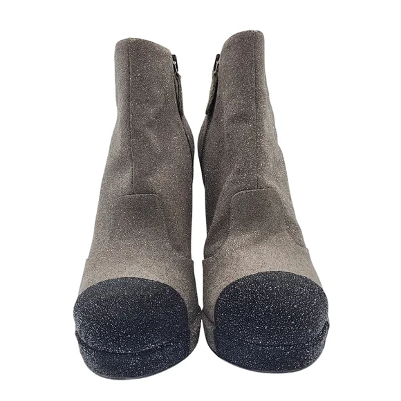 CHANEL CC Logo Cap Toe Suede Platform Ankle Boots Two Tone Booties Gray 40 - Picture 3 of 15